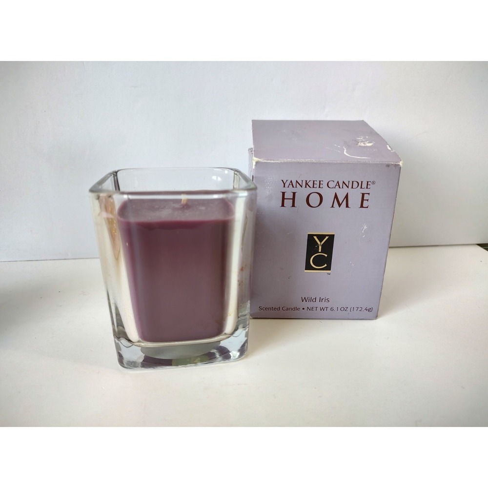 Yankee Candle Home Wild Iris 6.1 oz